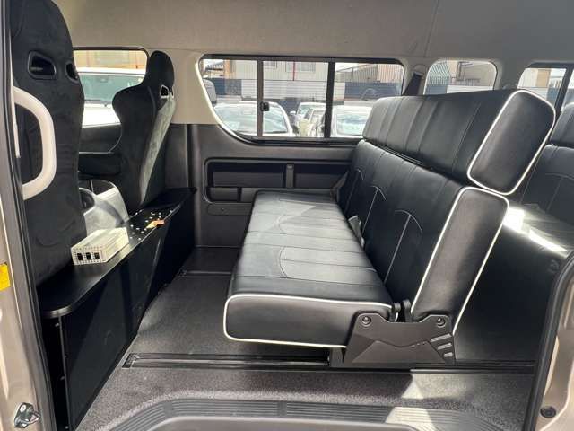 TOYOTA HIACE wagon 2013