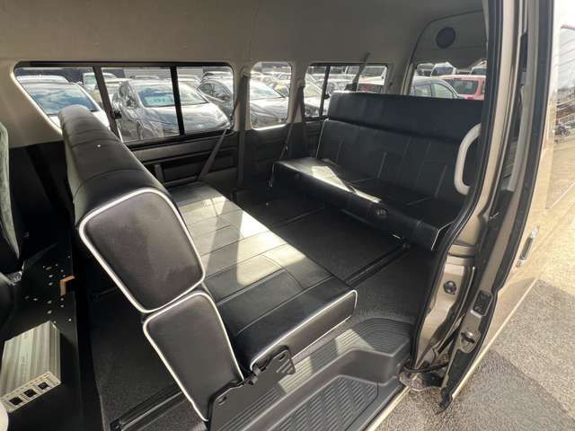 TOYOTA HIACE wagon 2013