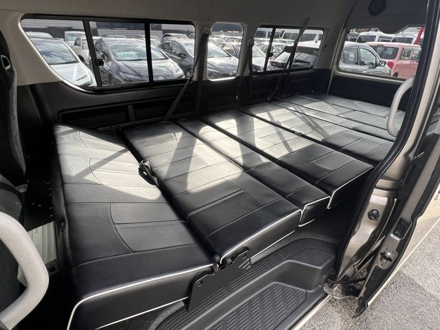 TOYOTA HIACE wagon 2013