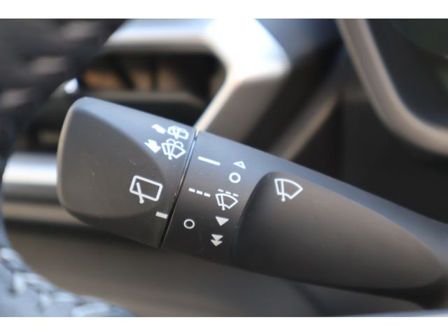 TOYOTA RAIZE HYBRID 2025