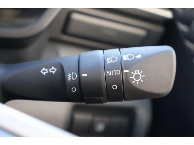 TOYOTA RAIZE HYBRID 2025