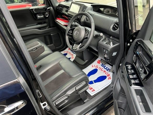 HONDA N BOX CUSTOM 4WD 2021