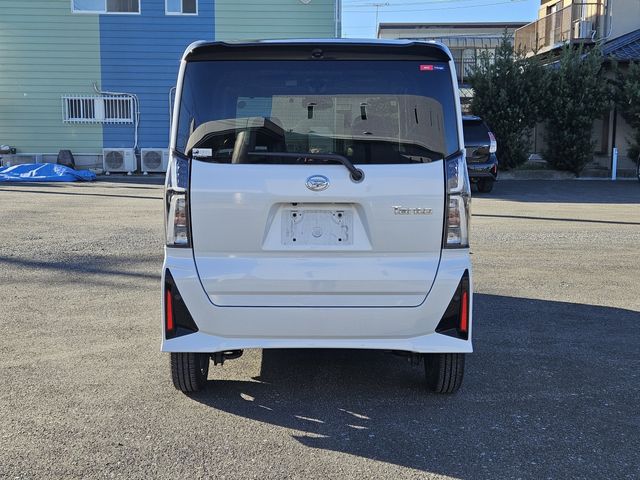 DAIHATSU TANTO CUSTOM 2024