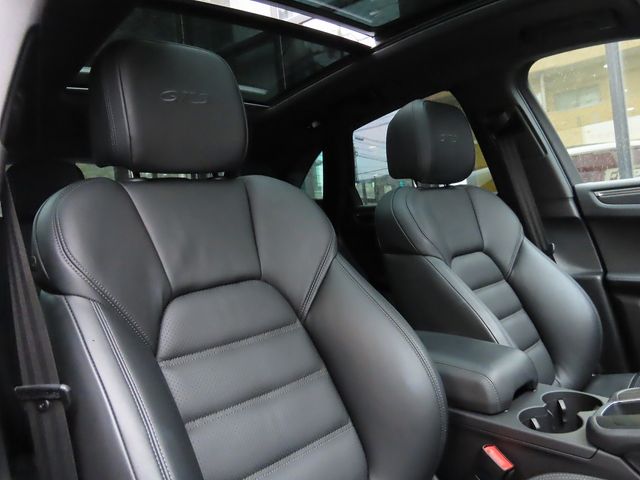 PORSCHE PORSCHE Macan 2021