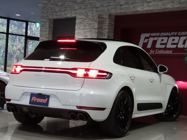 PORSCHE PORSCHE Macan 2021