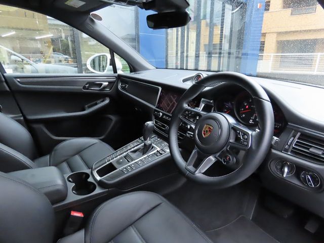 PORSCHE PORSCHE Macan 2021