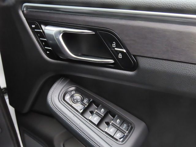 PORSCHE PORSCHE Macan 2021