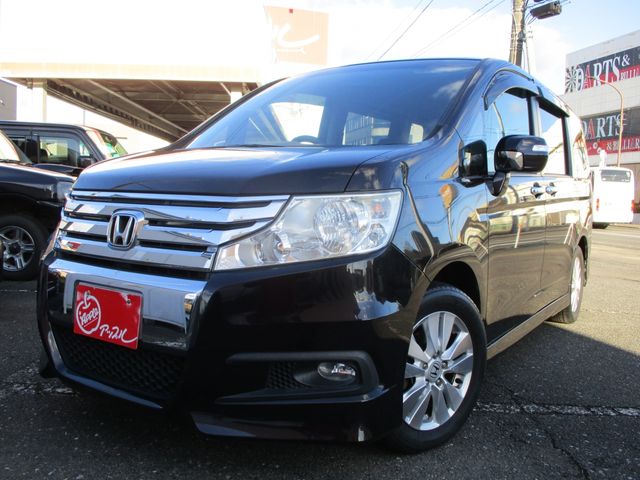 HONDA STEPWAGON SPADA 2011