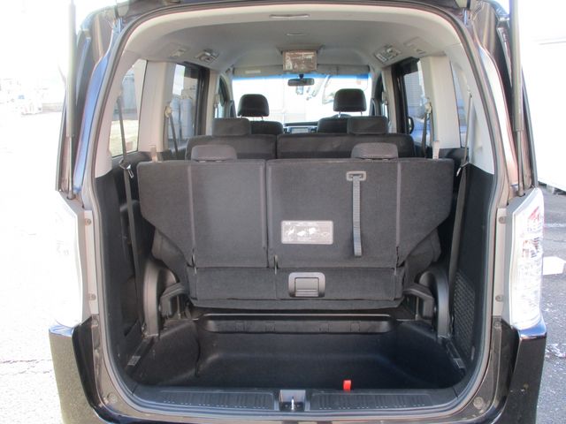 HONDA STEPWAGON SPADA 2011