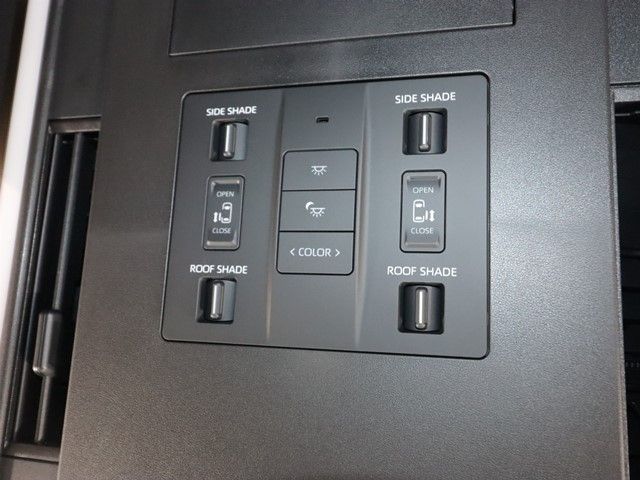 TOYOTA VELLFIRE 2025