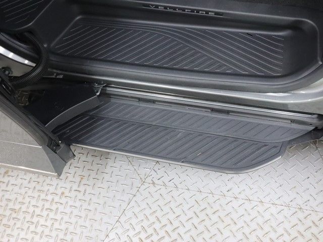 TOYOTA VELLFIRE 2025