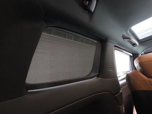 TOYOTA VELLFIRE 2025