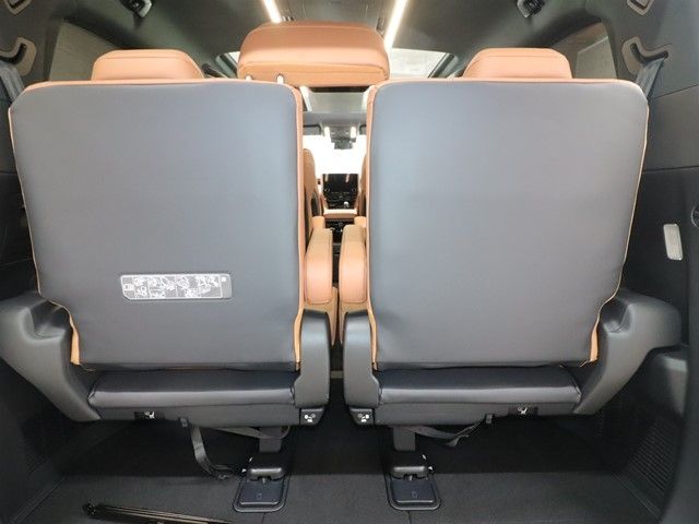 TOYOTA VELLFIRE 2025