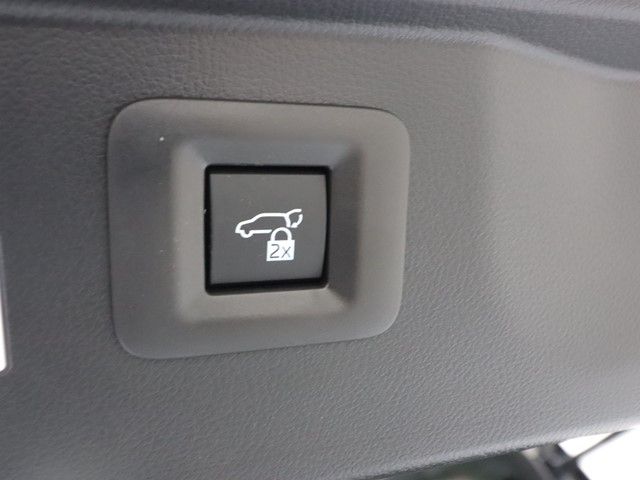 TOYOTA VELLFIRE 2025