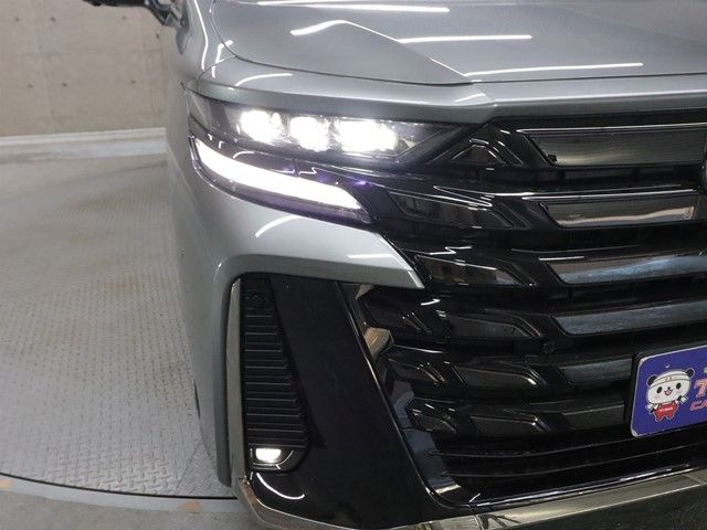 TOYOTA VELLFIRE 2025