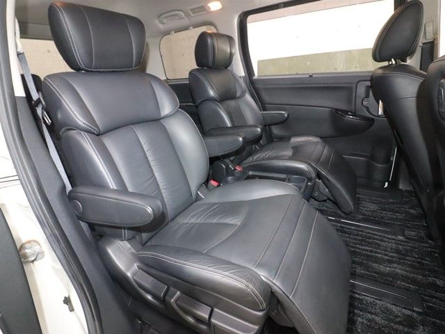 NISSAN ELGRAND 2013