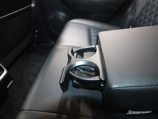 TOYOTA HARRIER 2WD 2015