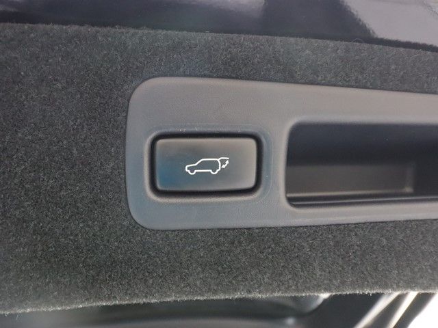 TOYOTA HARRIER 2WD 2015