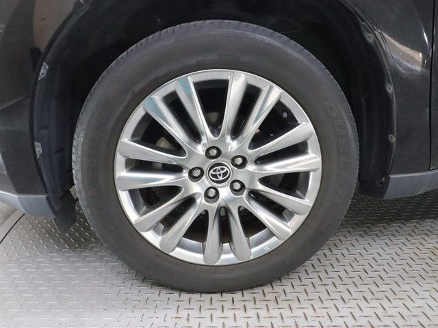 TOYOTA HARRIER 2WD 2015