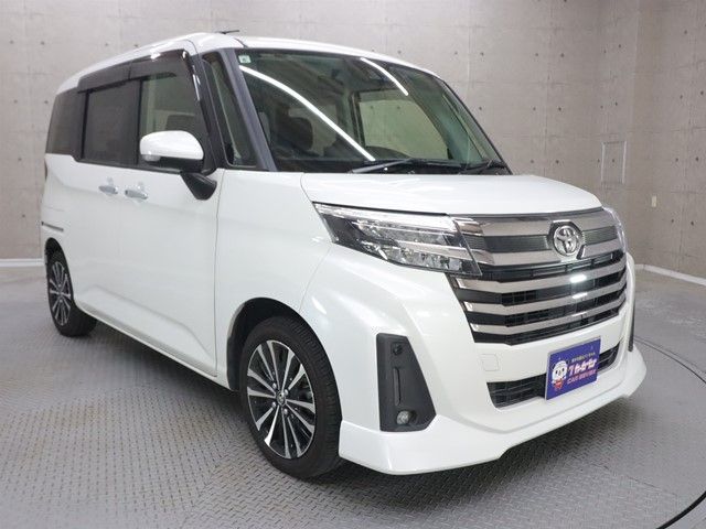 TOYOTA ROOMY 2021