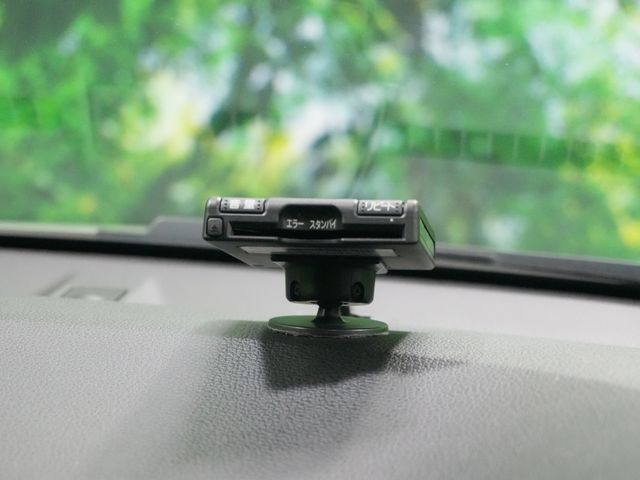 HONDA VEZEL HYBRID 2015