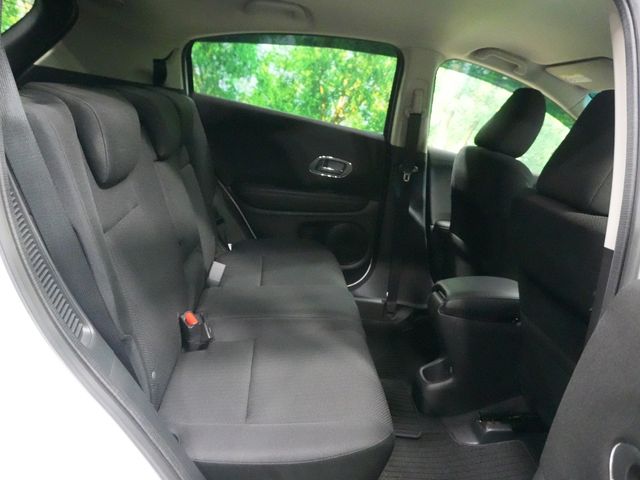 HONDA VEZEL HYBRID 2015