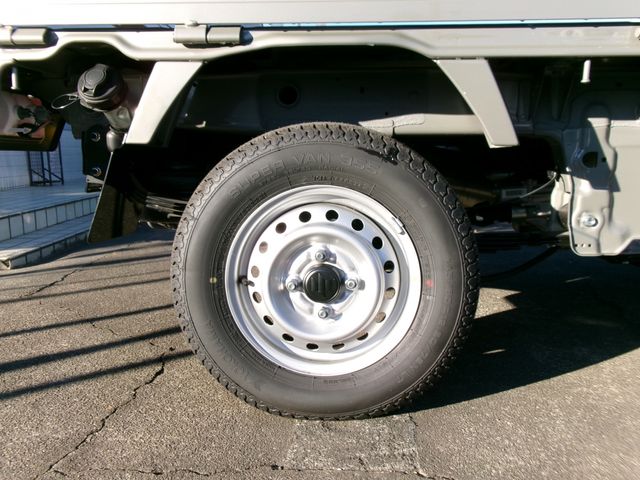 SUZUKI CARRY truck 4WD 2025