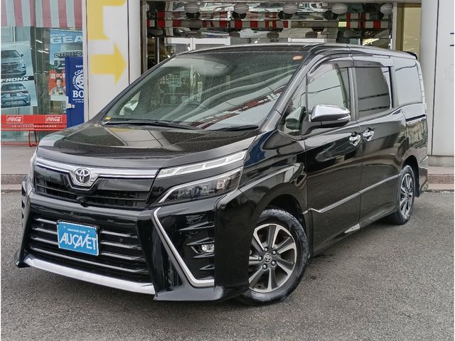 TOYOTA VOXY 2021