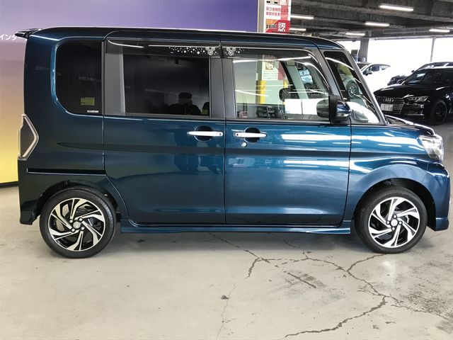 DAIHATSU TANTO CUSTOM 2019