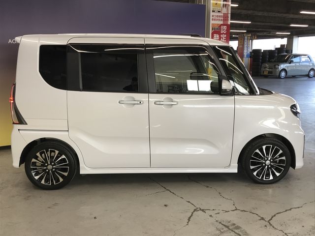 DAIHATSU TANTO CUSTOM 2020