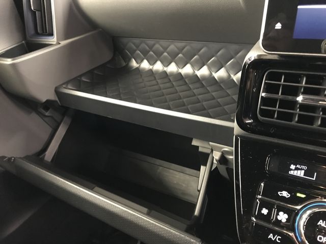 DAIHATSU TANTO CUSTOM 2020