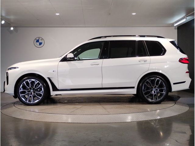 BMW BMW X7 2024