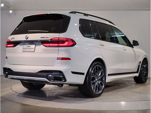 BMW BMW X7 2024