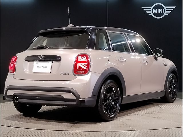 BMW MINI COOPER 5DOOR 2023