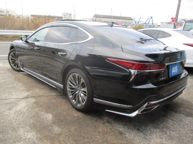 TOYOTA LEXUS LS500 4WD 2019