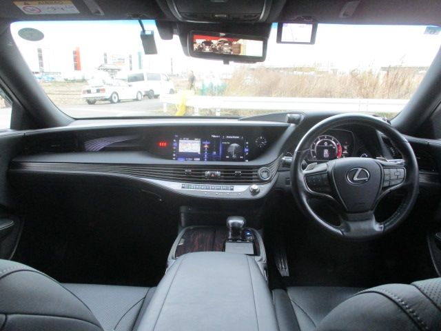 TOYOTA LEXUS LS500 4WD 2019