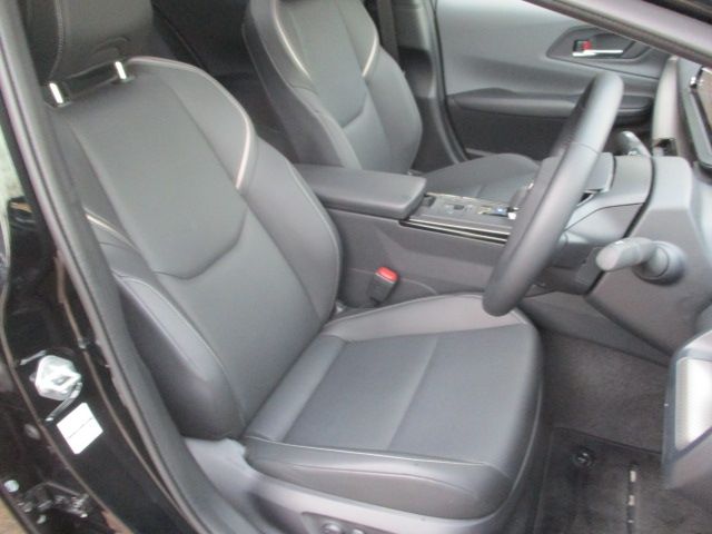 TOYOTA PRIUS 4WD 2025