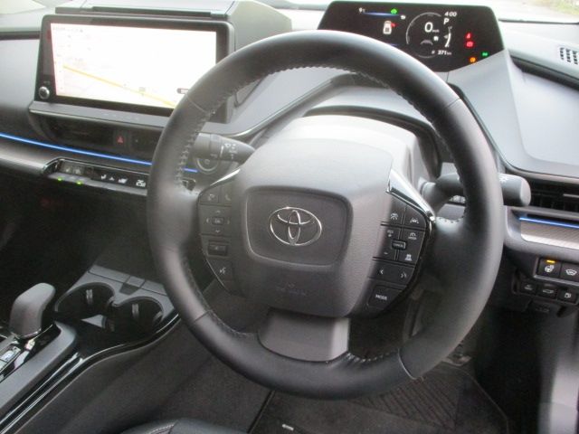 TOYOTA PRIUS 4WD 2025