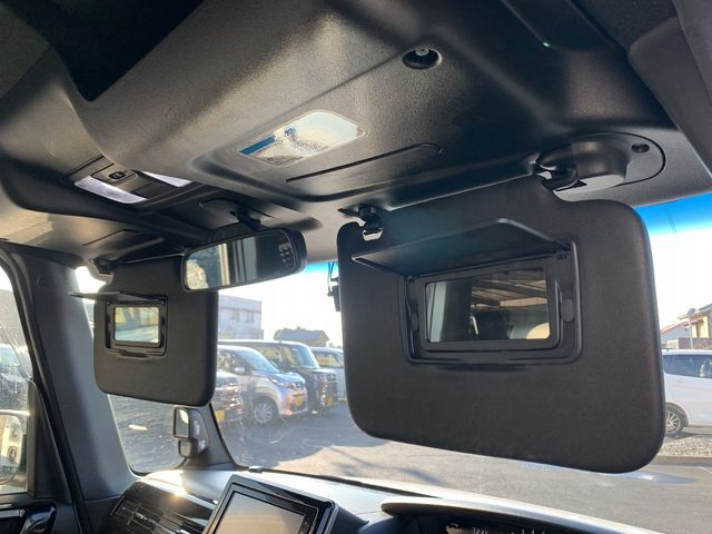 HONDA N BOX CUSTOM 2023