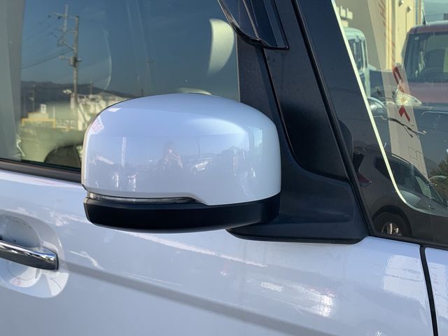 HONDA N BOX CUSTOM 2023