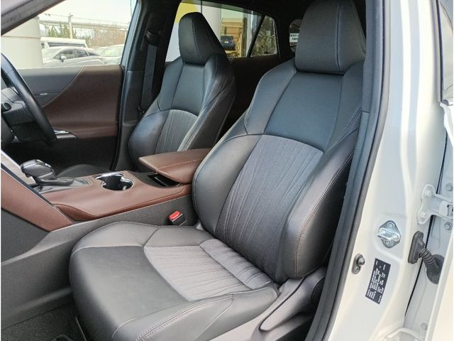 TOYOTA HARRIER 4WD 2021