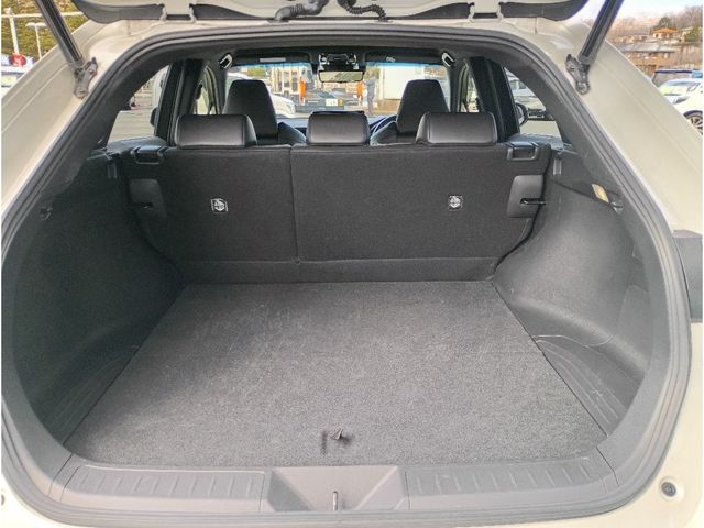 TOYOTA HARRIER 4WD 2021