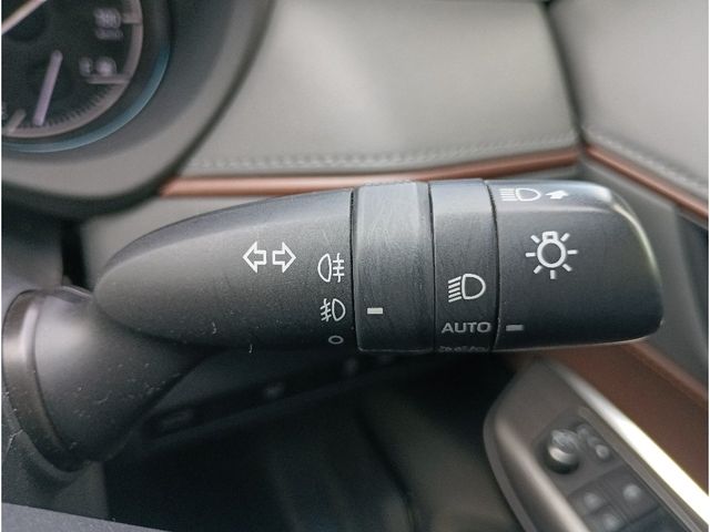 TOYOTA HARRIER 4WD 2021