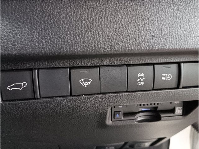 TOYOTA HARRIER 4WD 2021