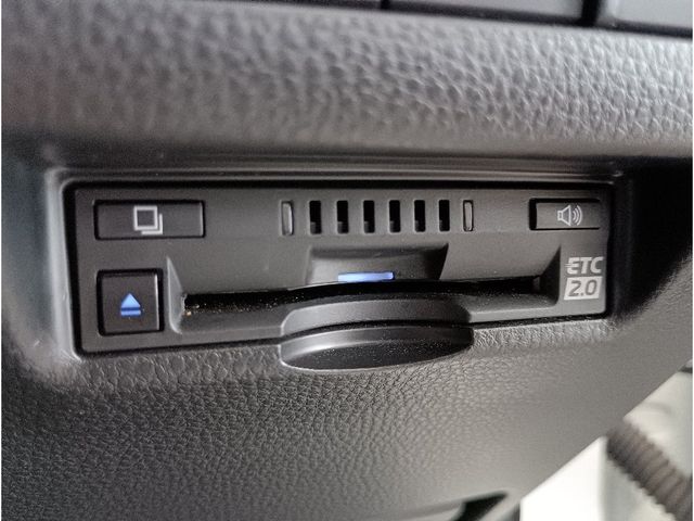 TOYOTA HARRIER 4WD 2021