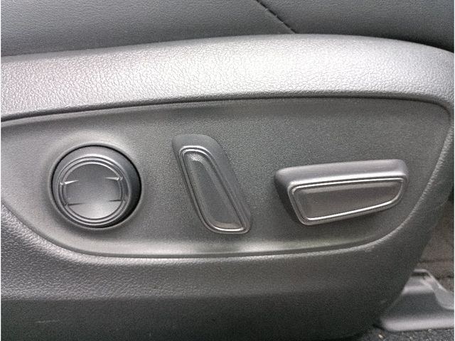 TOYOTA HARRIER 4WD 2021