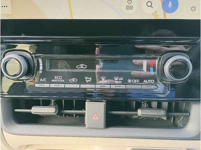 TOYOTA SIENTA HYBRID 2025