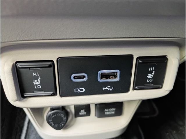 TOYOTA SIENTA HYBRID 2025