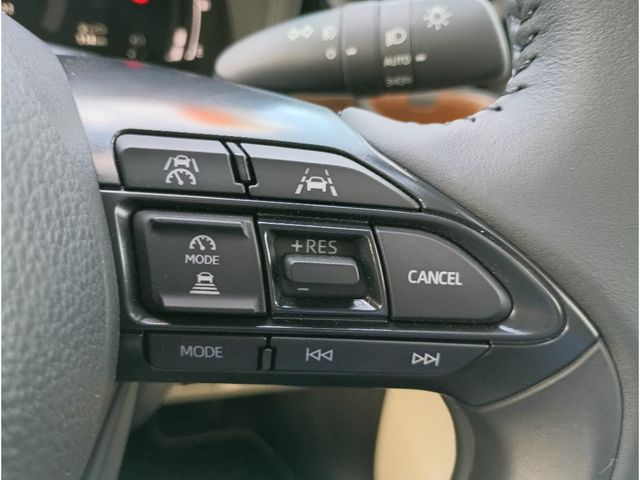 TOYOTA SIENTA HYBRID 2025