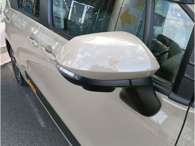 TOYOTA SIENTA HYBRID 2025